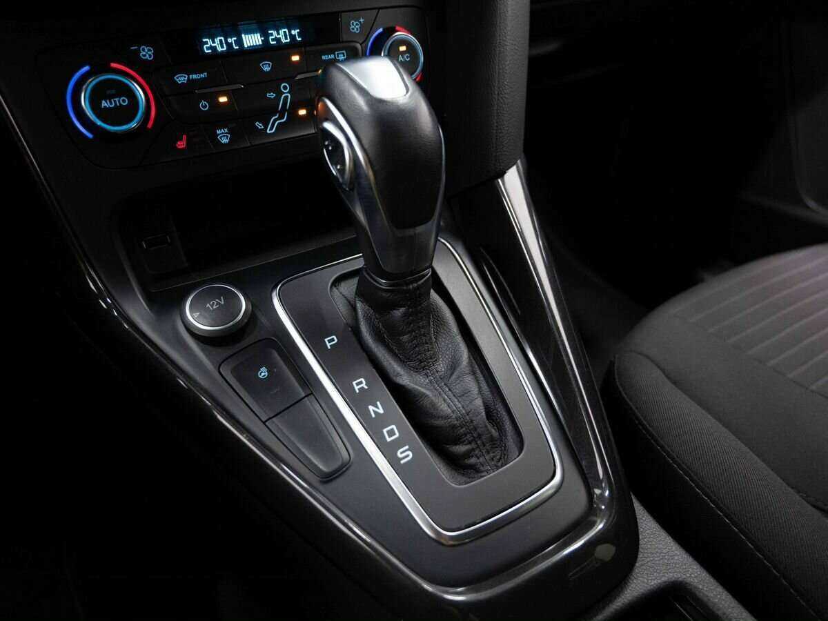 Купить Ford Focus с пробегом. Фото: #18