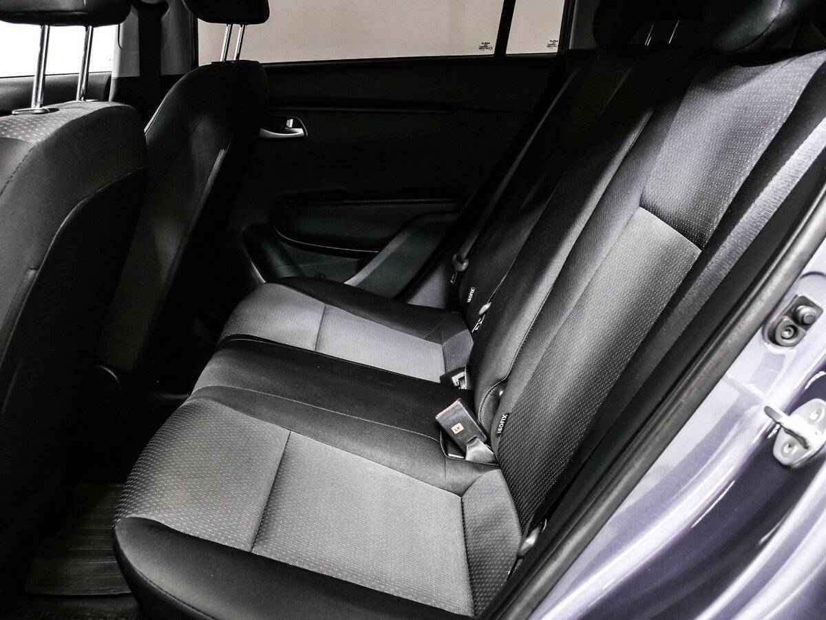 Купить Kia Rio с пробегом. Фото: #11