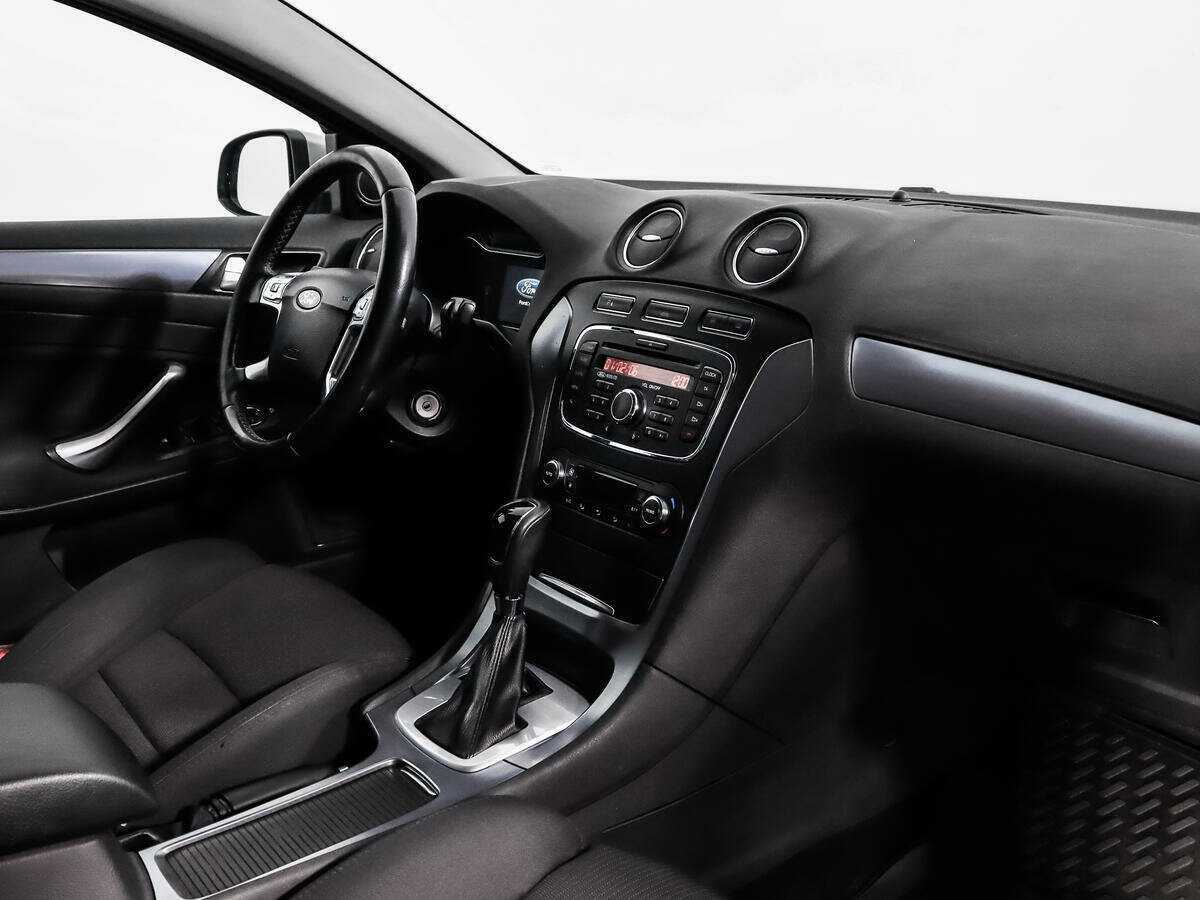 Купить Ford Mondeo с пробегом. Фото: #11