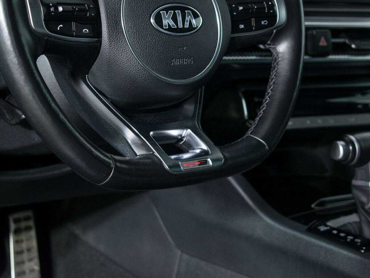 Купить Kia K5 с пробегом. Фото: #16
