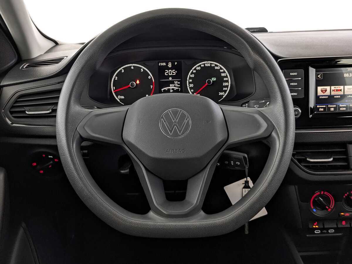 Купить Volkswagen Polo с пробегом. Фото: #20