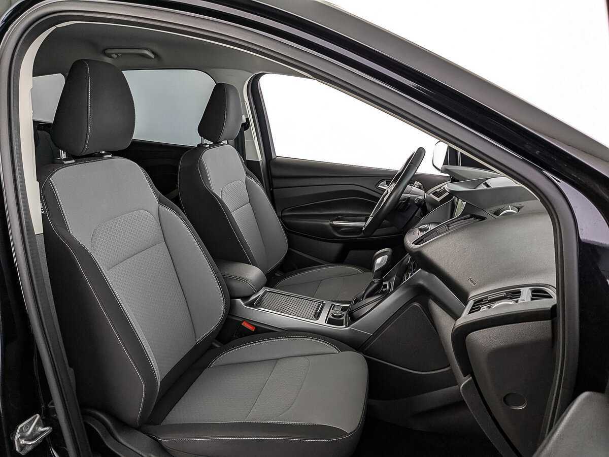 Купить Ford Kuga с пробегом. Фото: #23