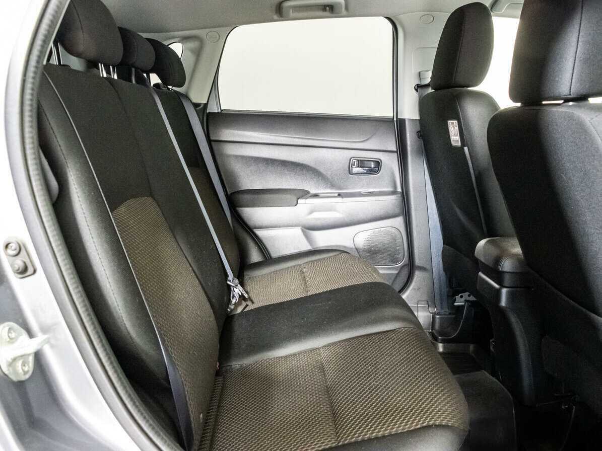 Купить Mitsubishi ASX с пробегом. Фото: #13