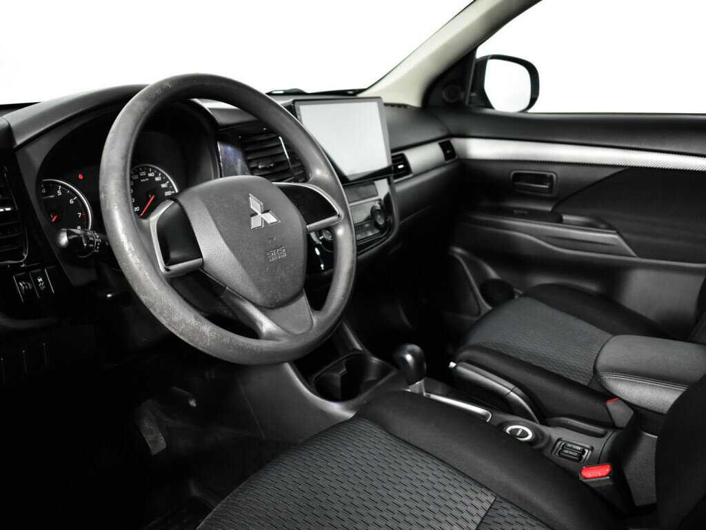 Купить Mitsubishi Outlander с пробегом. Фото: #12