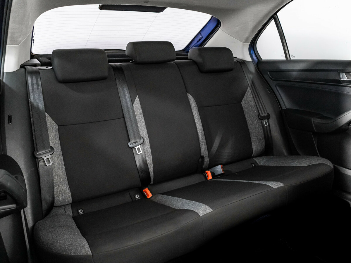 Купить Skoda Rapid с пробегом. Фото: #13