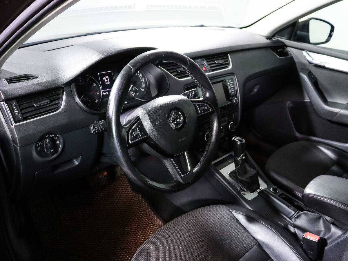 Купить Skoda Octavia с пробегом. Фото: #11