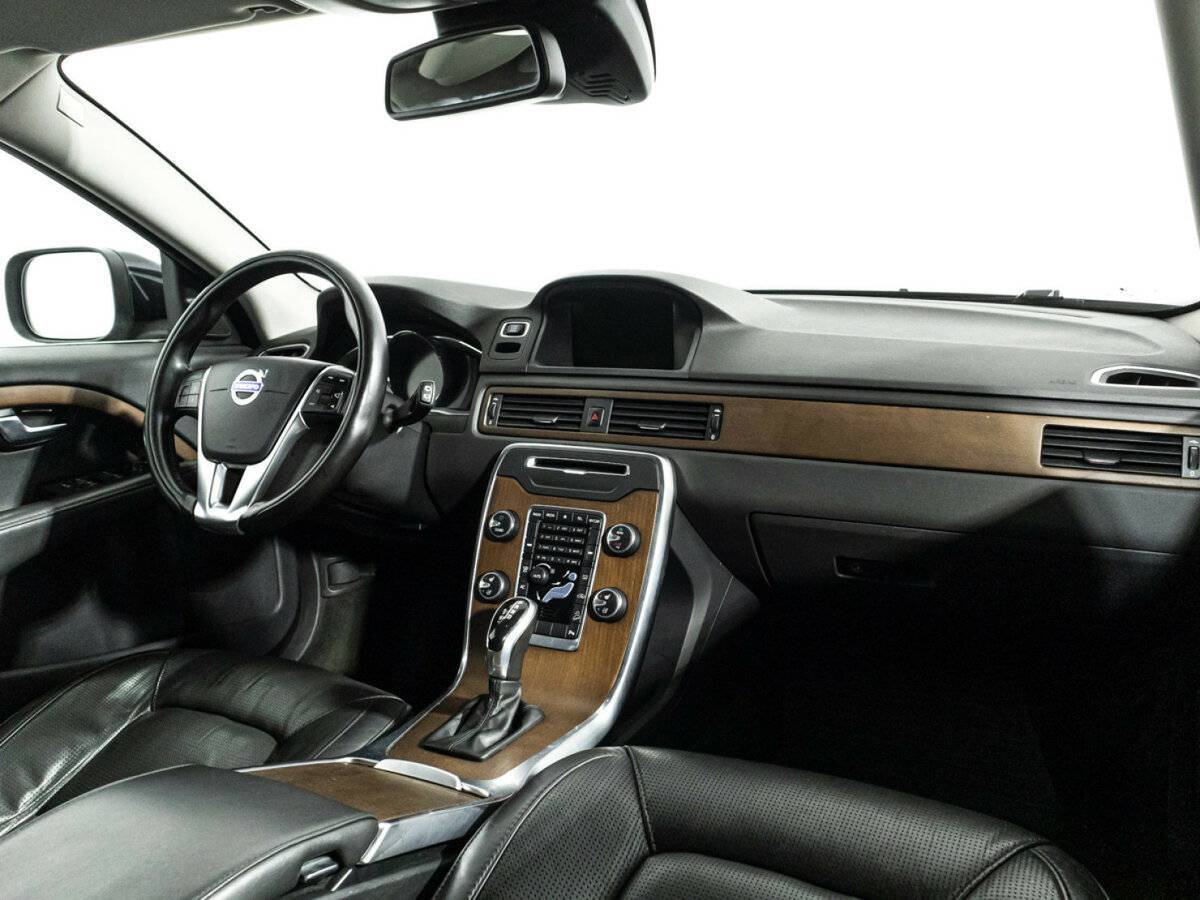 Купить Volvo XC70 с пробегом. Фото: #8