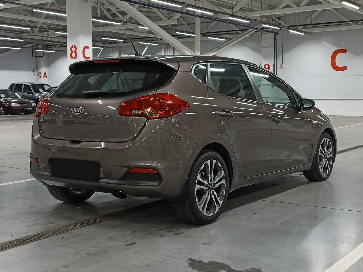 Купить Kia Ceed с пробегом. Фото: #4