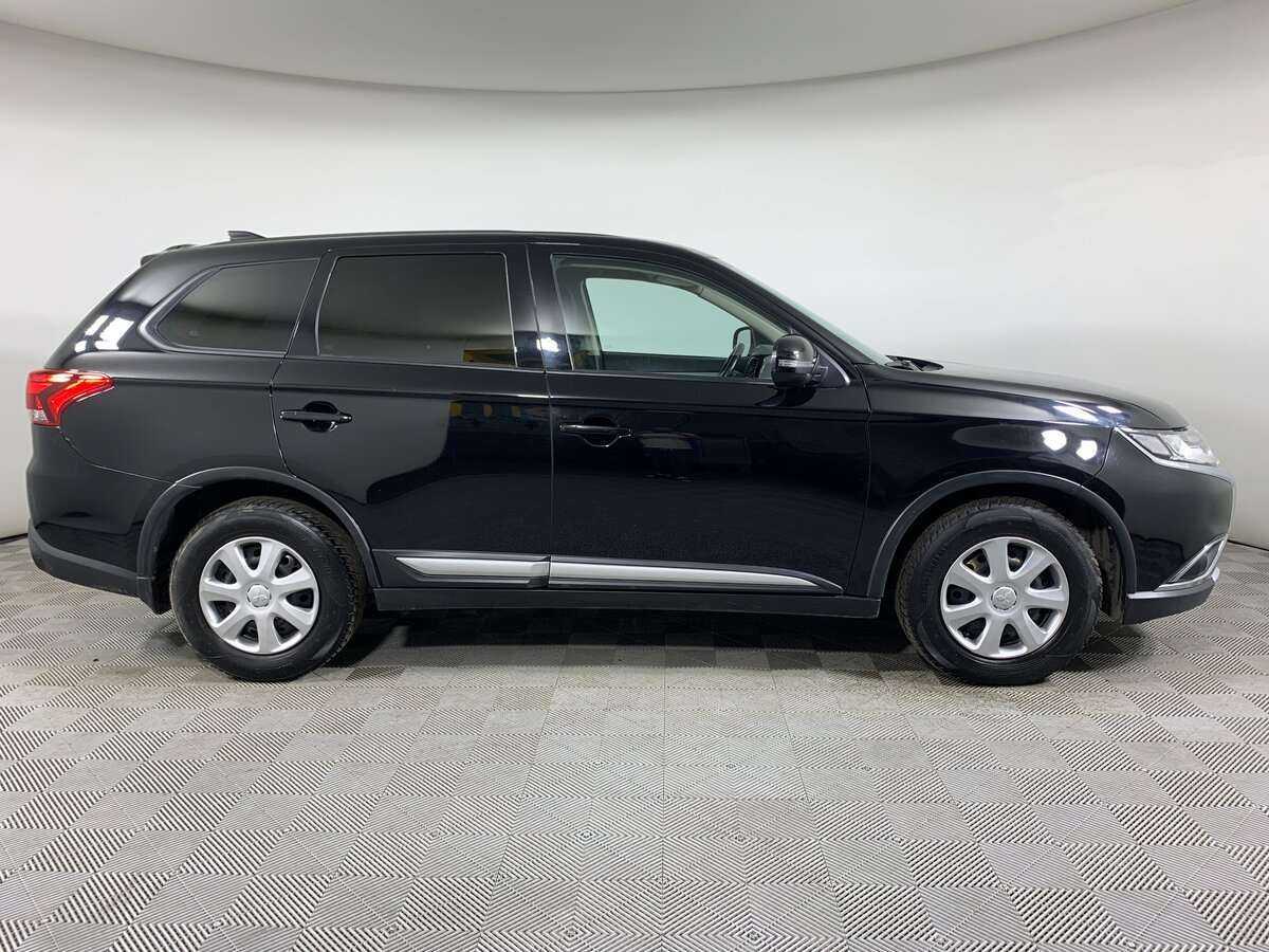 Купить Mitsubishi Outlander с пробегом. Фото: #3