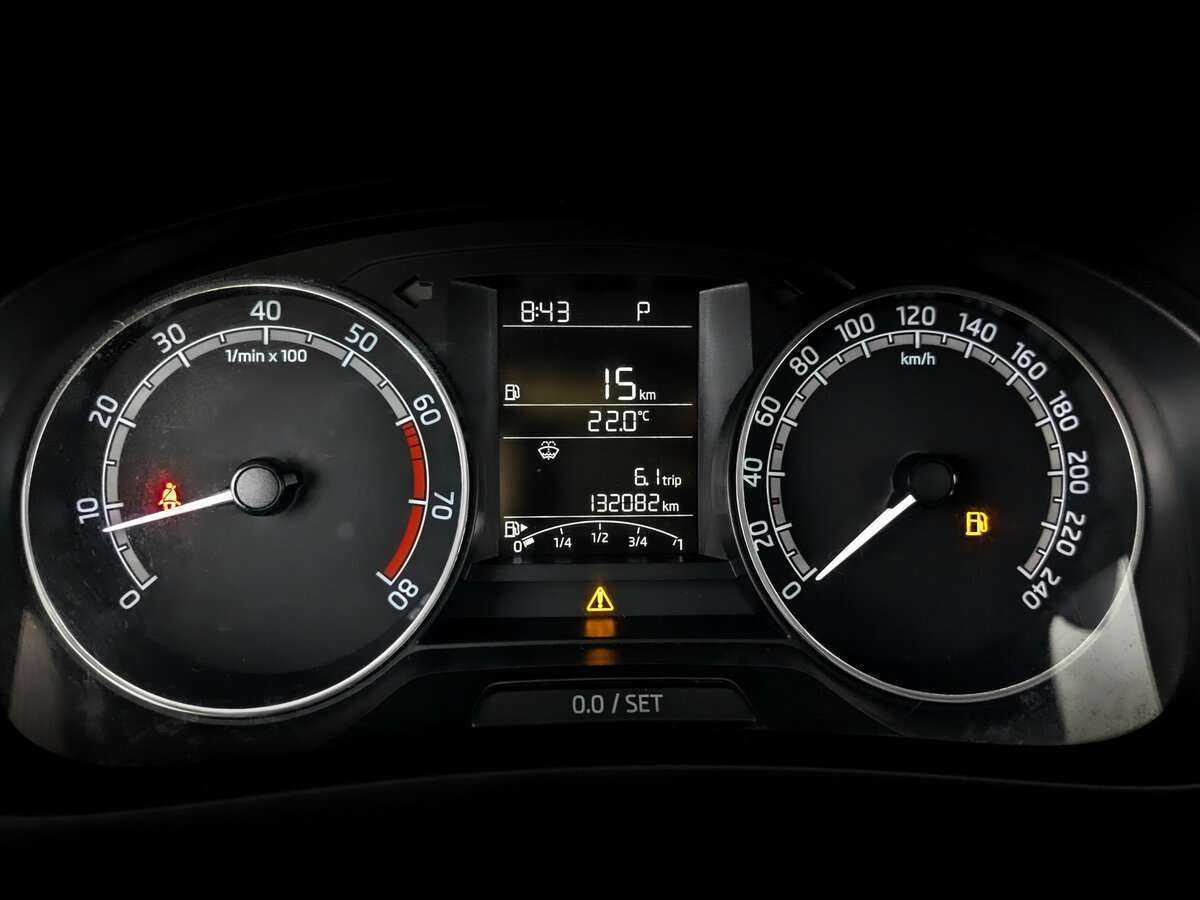 Купить Skoda Rapid с пробегом. Фото: #12