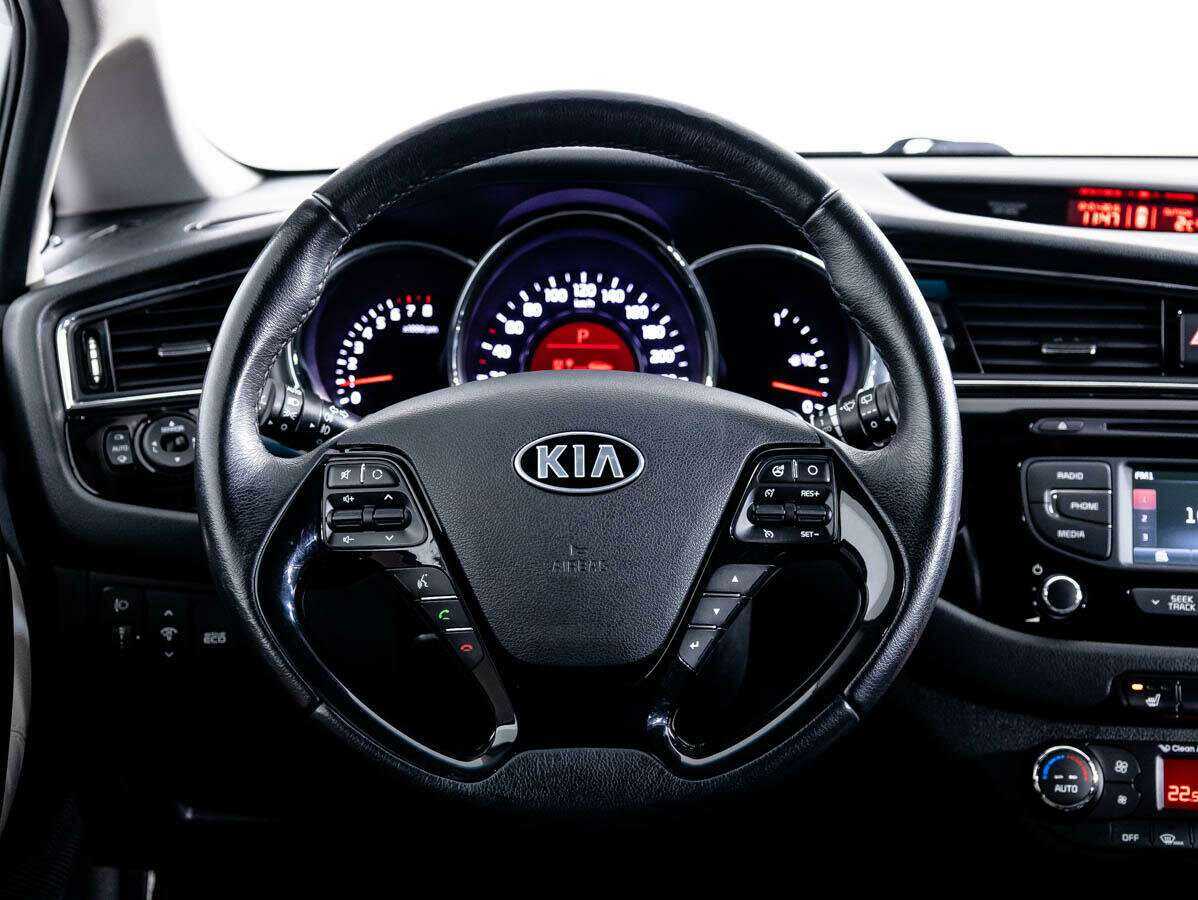 Купить Kia Ceed с пробегом. Фото: #18