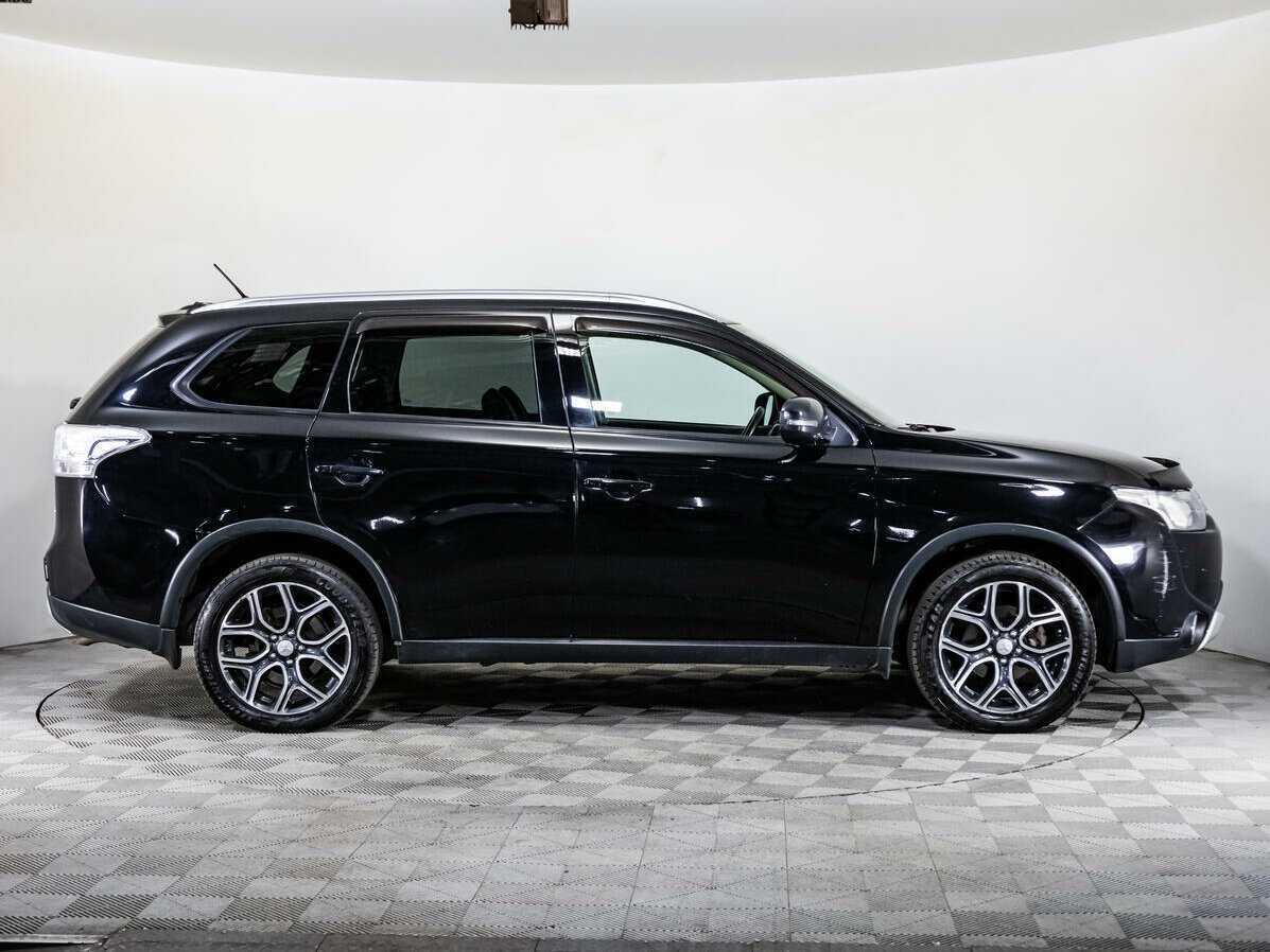 Купить Mitsubishi Outlander с пробегом. Фото: #3