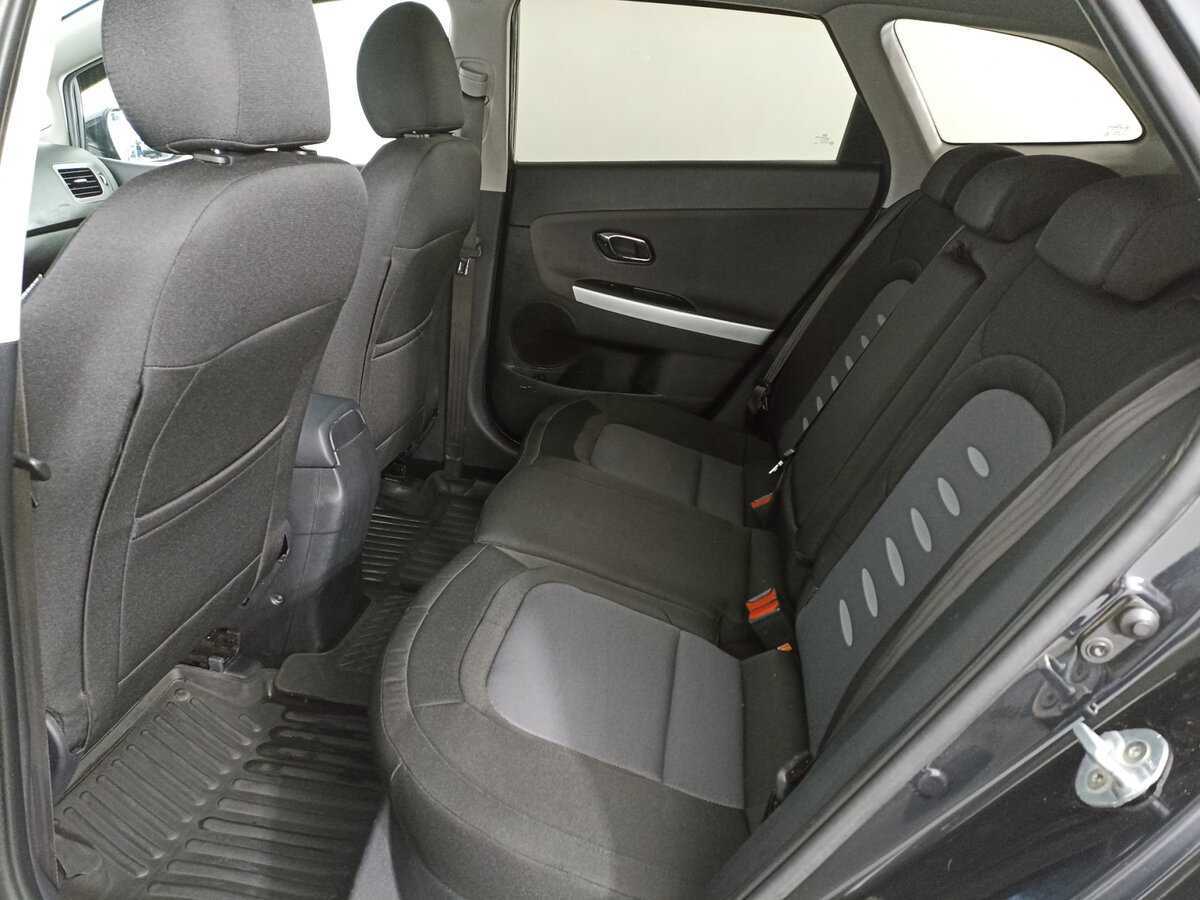 Купить Kia Ceed с пробегом. Фото: #8