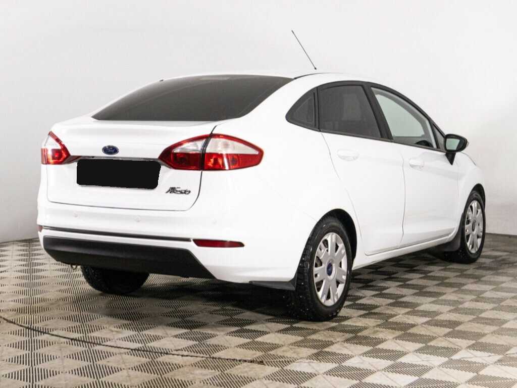 Купить Ford Fiesta с пробегом. Фото: #4