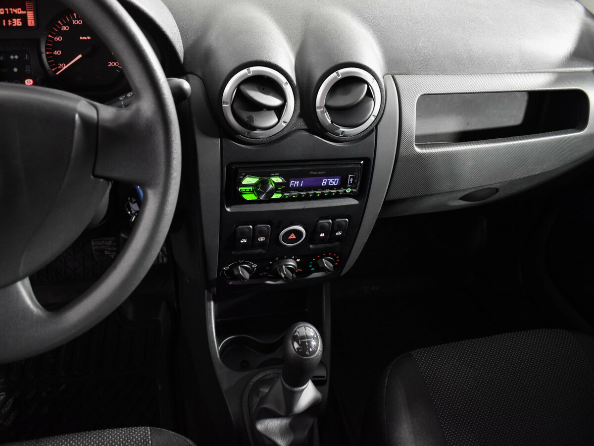 Купить Lada (ВАЗ) Largus с пробегом. Фото: #16