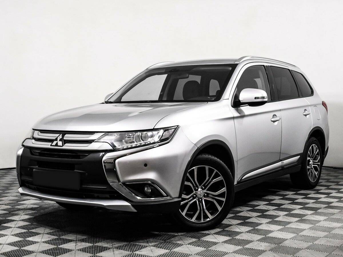 Купить Mitsubishi Outlander с пробегом. Посмотреть фото