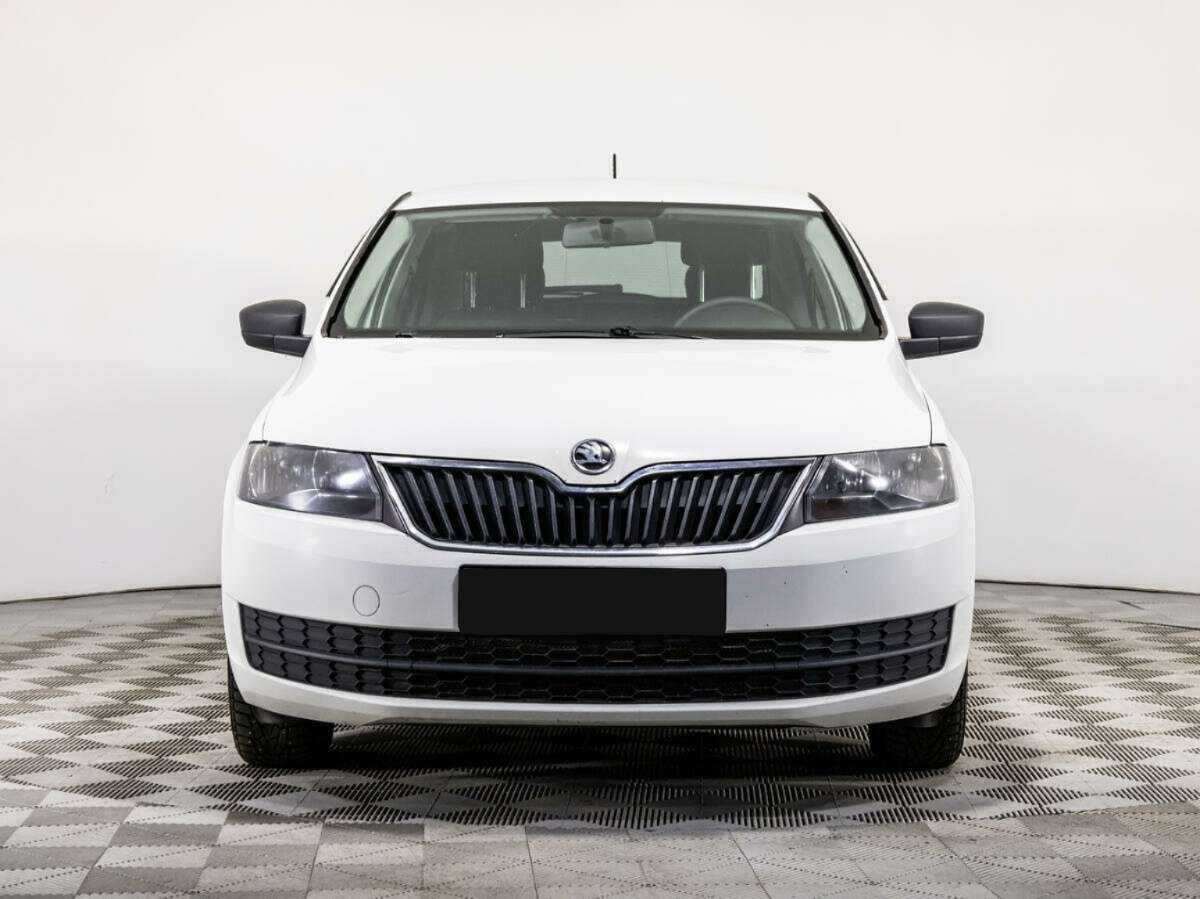 Купить Skoda Rapid с пробегом. Фото: #1