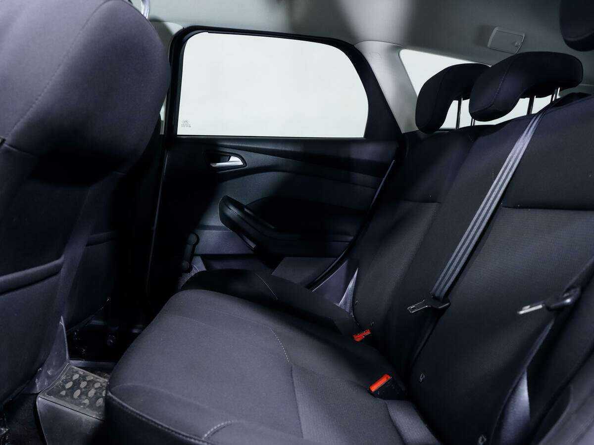Купить Ford Focus с пробегом. Фото: #10