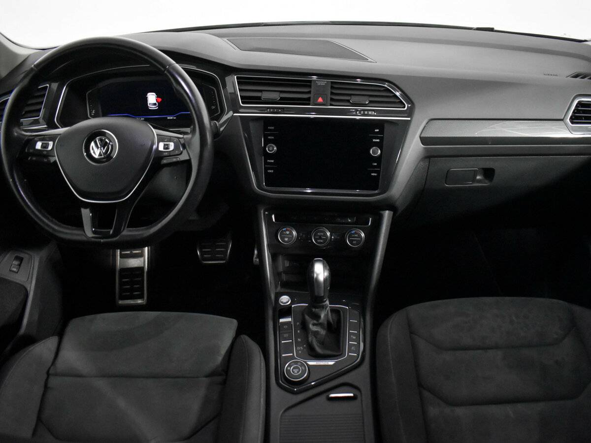 Купить Volkswagen Tiguan с пробегом. Фото: #11