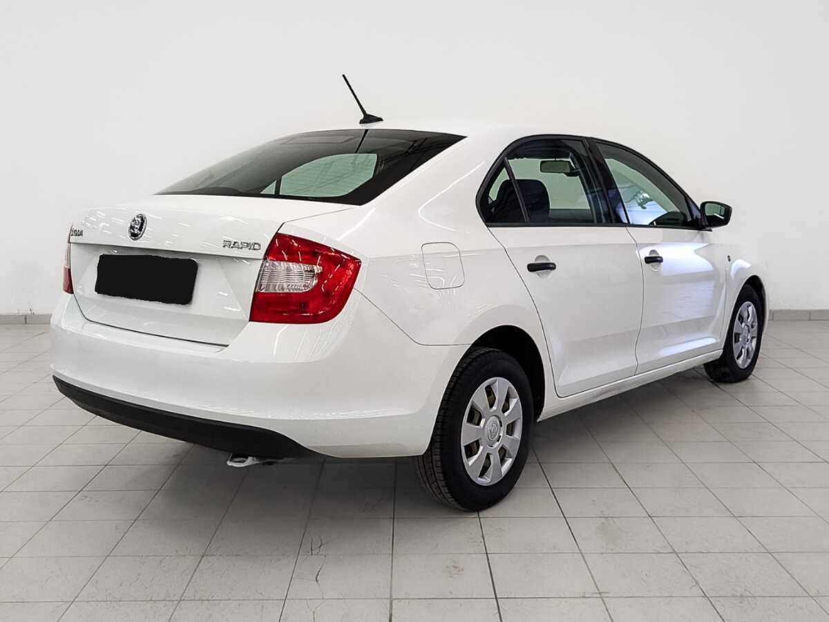 Купить Skoda Rapid с пробегом. Фото: #3