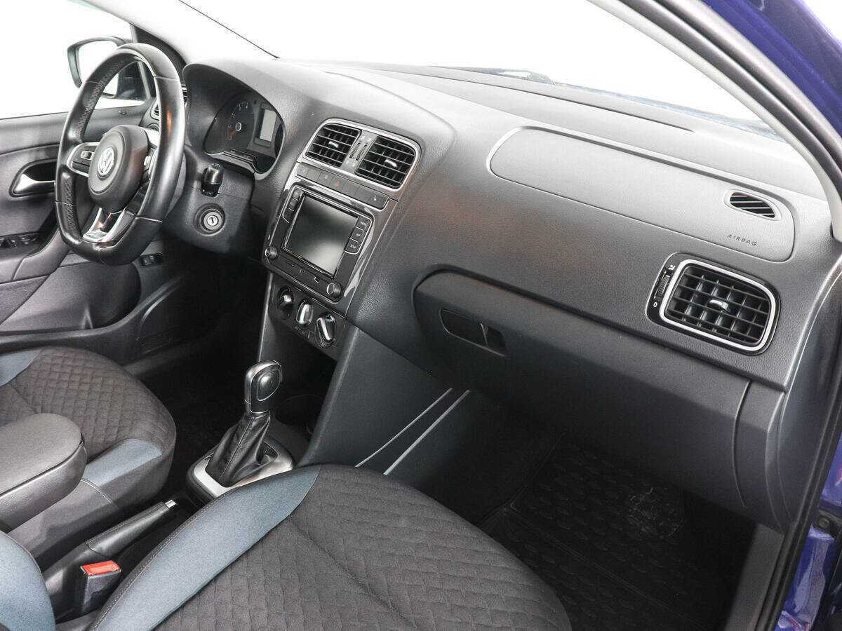 Купить Volkswagen Polo с пробегом. Фото: #9