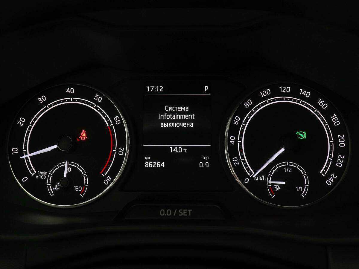 Купить Skoda Rapid с пробегом. Фото: #9