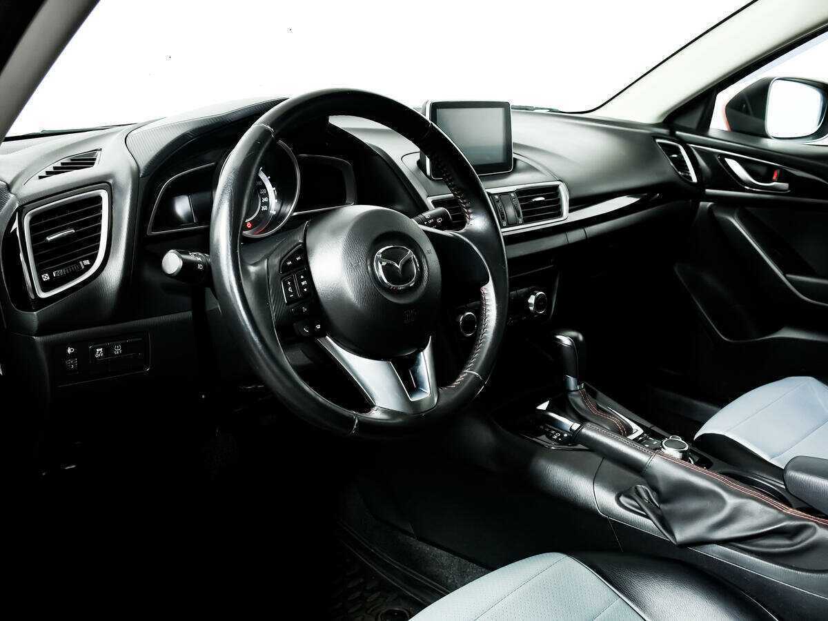 Купить Mazda 3 с пробегом. Фото: #12