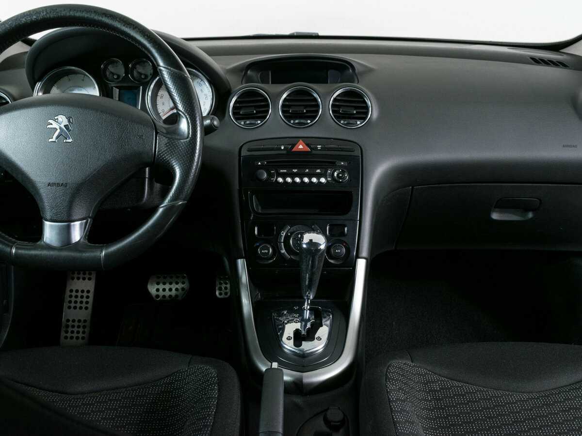 Купить Peugeot 308 с пробегом. Фото: #8