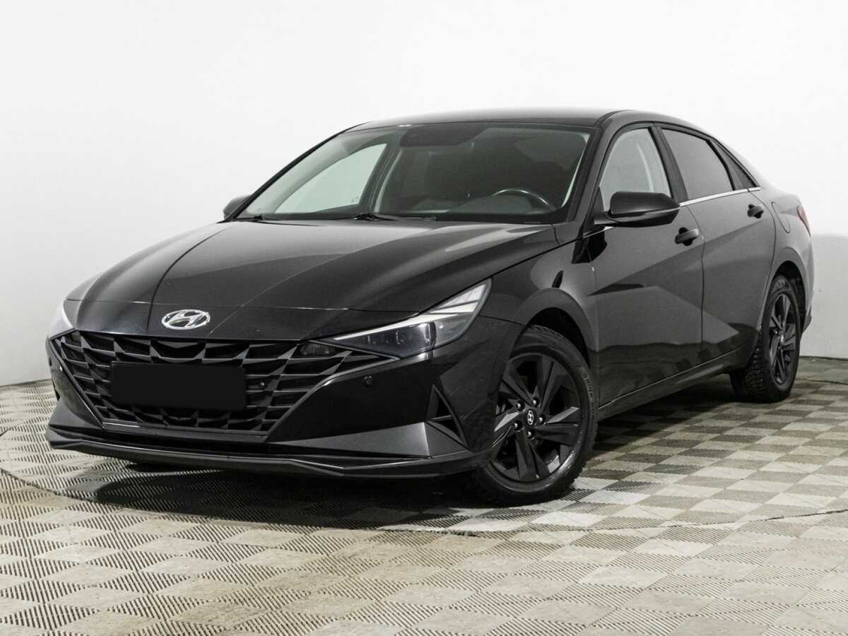 Купить Hyundai Elantra с пробегом. Посмотреть фото