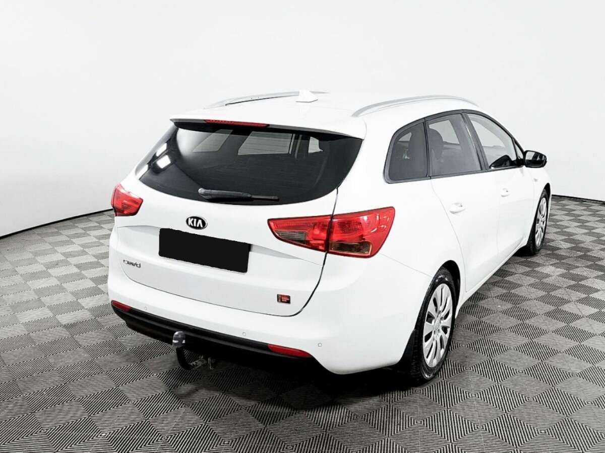 Купить Kia Ceed с пробегом. Фото: #4