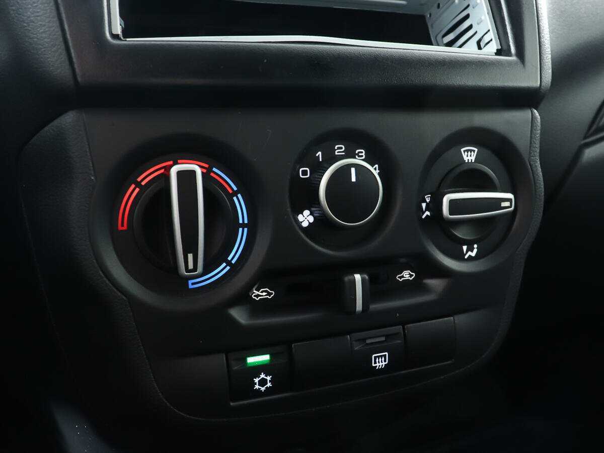 Купить Lada (ВАЗ) Granta с пробегом. Фото: #15