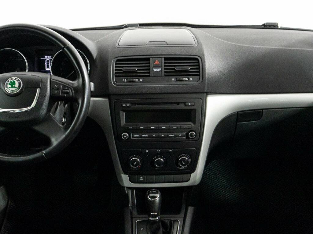 Купить Skoda Yeti с пробегом. Фото: #13