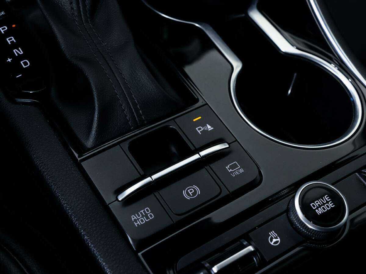 Купить Kia K5 с пробегом. Фото: #9