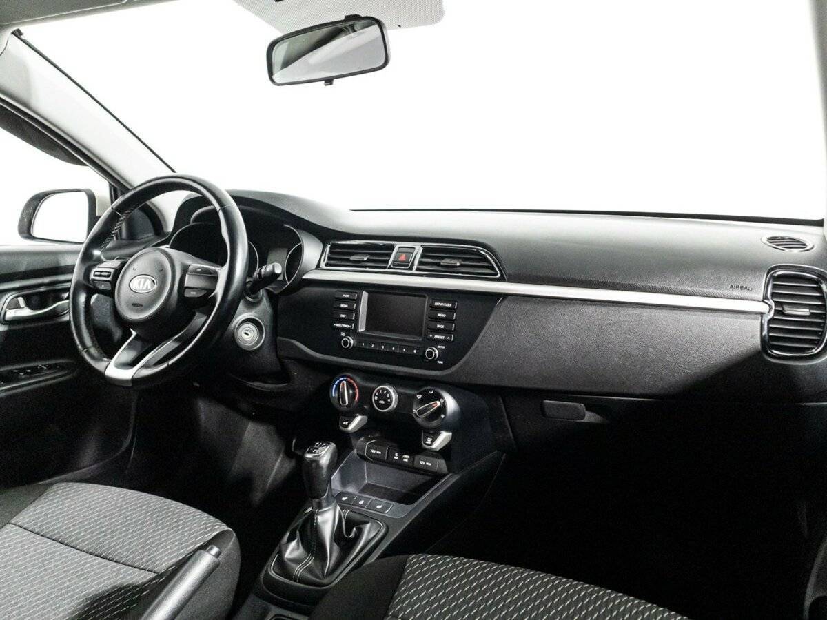 Купить Kia Rio с пробегом. Фото: #8