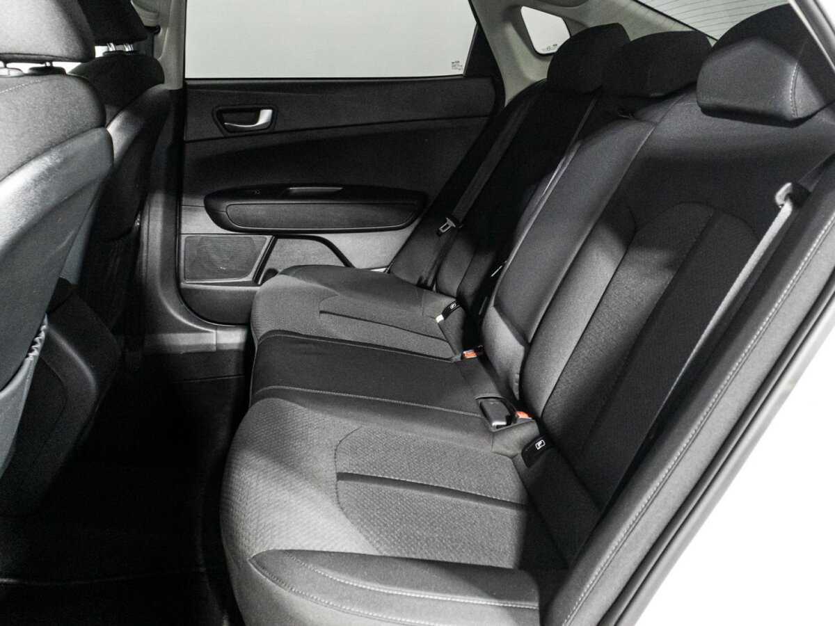 Купить Kia Optima с пробегом. Фото: #9