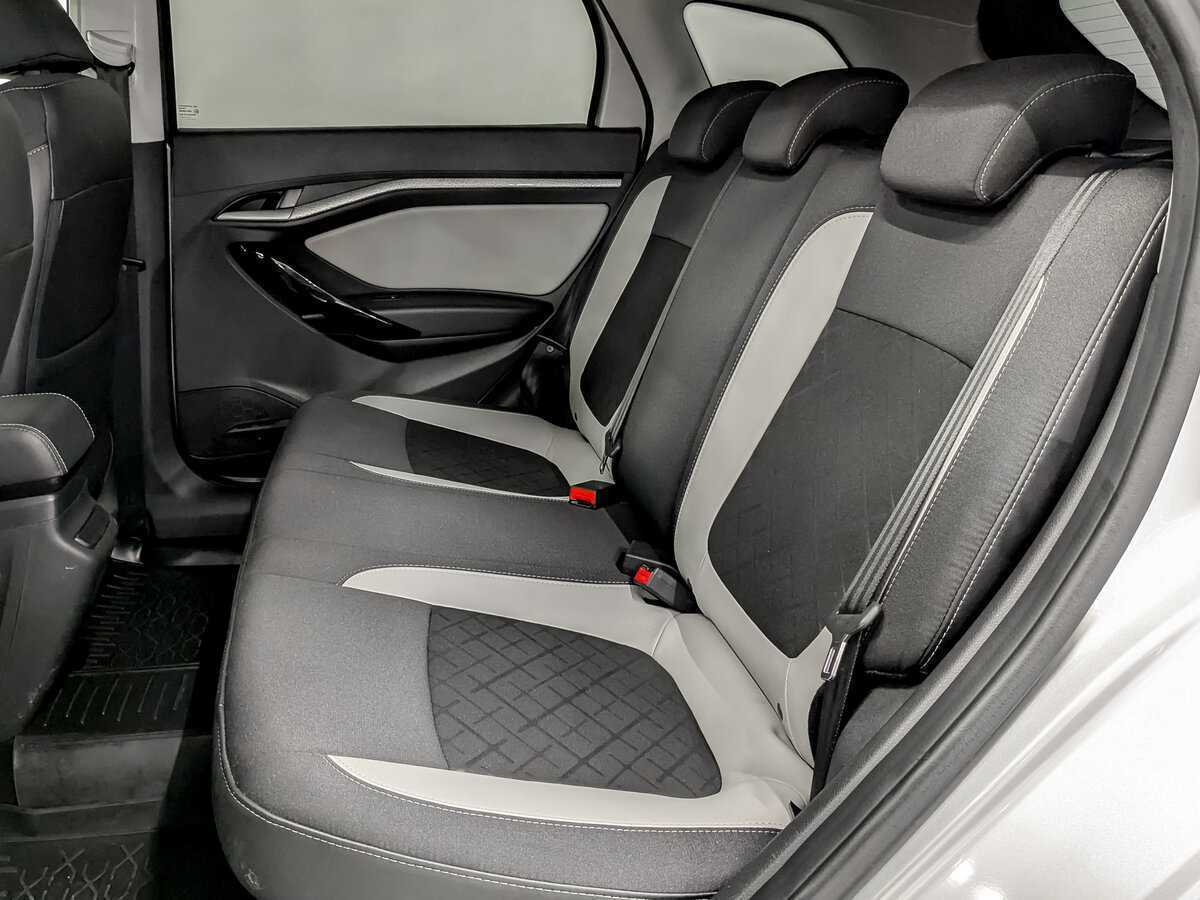 Купить Lada (ВАЗ) Vesta с пробегом. Фото: #11