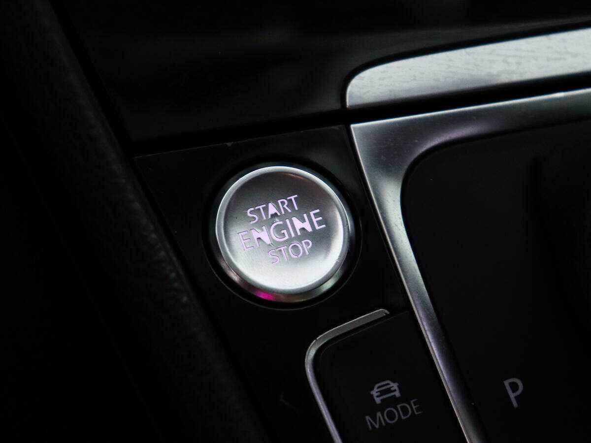 Купить Volkswagen Golf с пробегом. Фото: #14