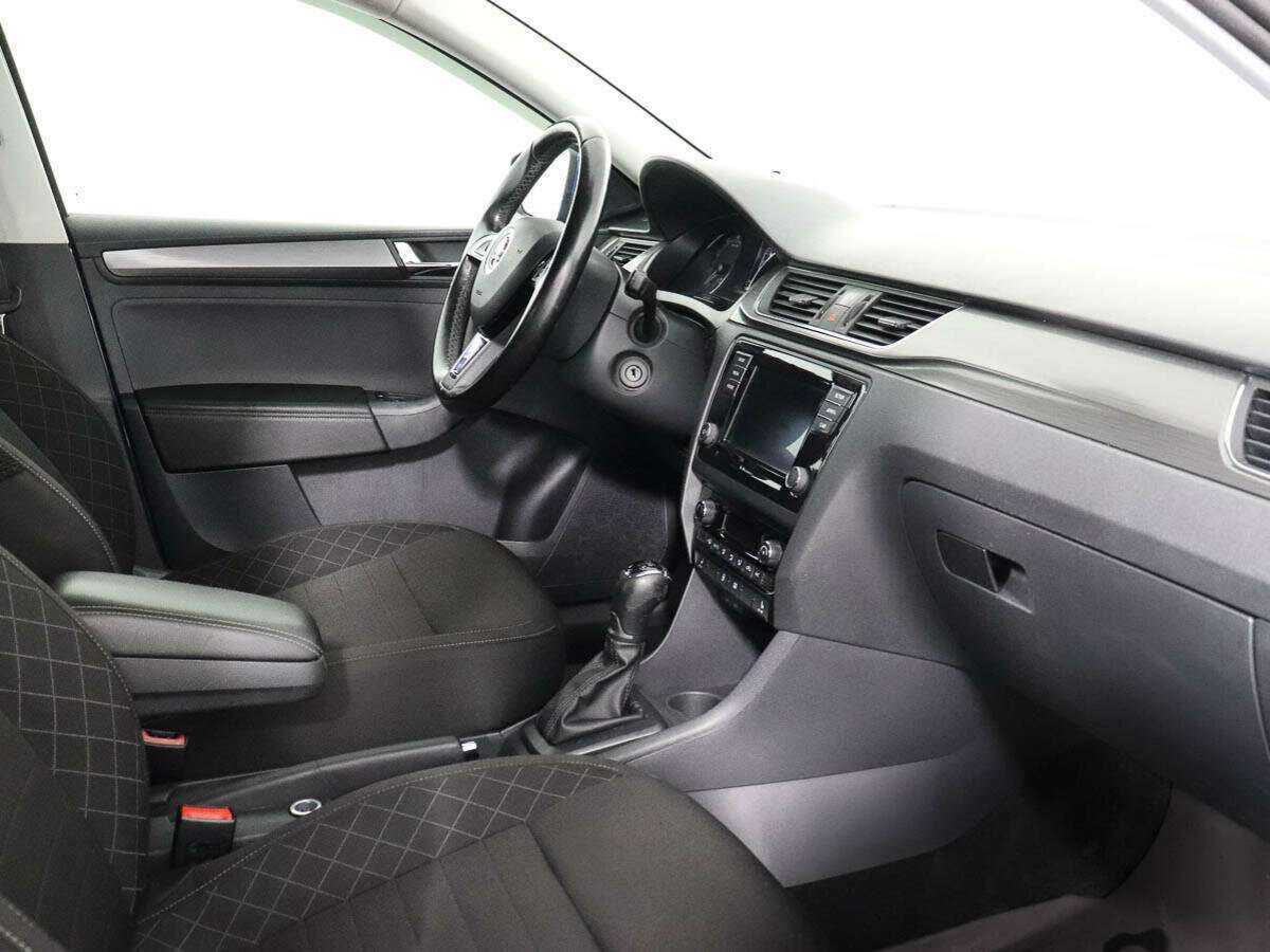 Купить Skoda Rapid с пробегом. Фото: #6