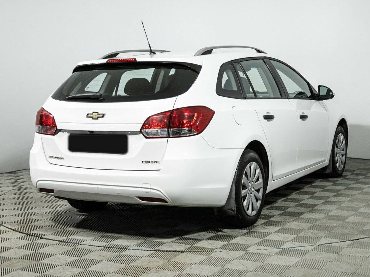 Купить Chevrolet Cruze с пробегом. Фото: #4
