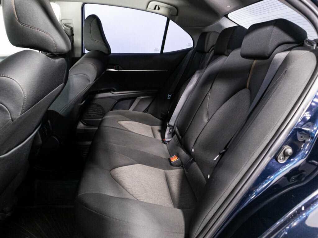 Купить Toyota Camry с пробегом. Фото: #9