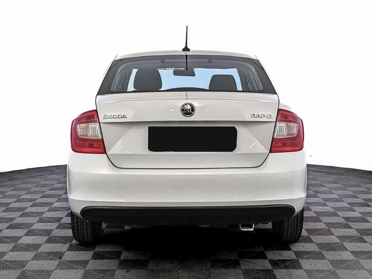Купить Skoda Rapid с пробегом. Фото: #5