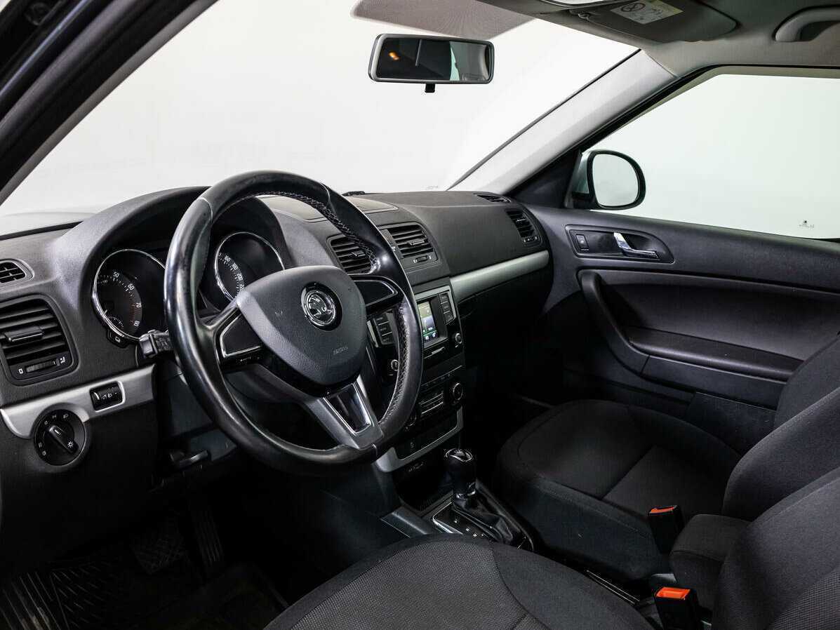 Купить Skoda Yeti с пробегом. Фото: #10