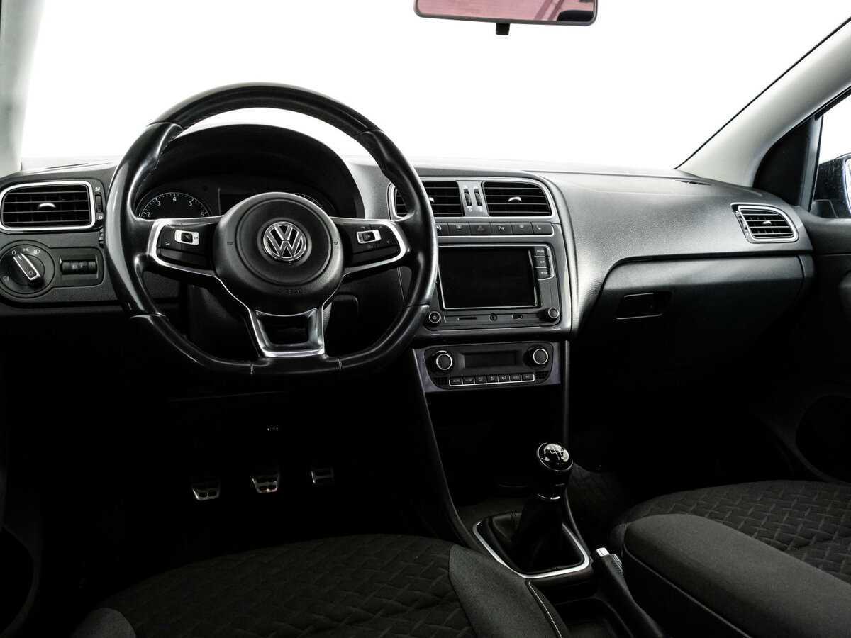 Купить Volkswagen Polo с пробегом. Фото: #8