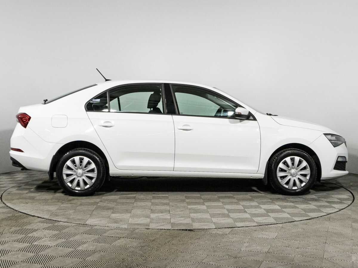 Купить Skoda Rapid с пробегом. Фото: #3