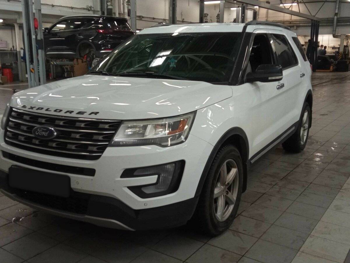 Купить Ford Explorer с пробегом. Фото: #0