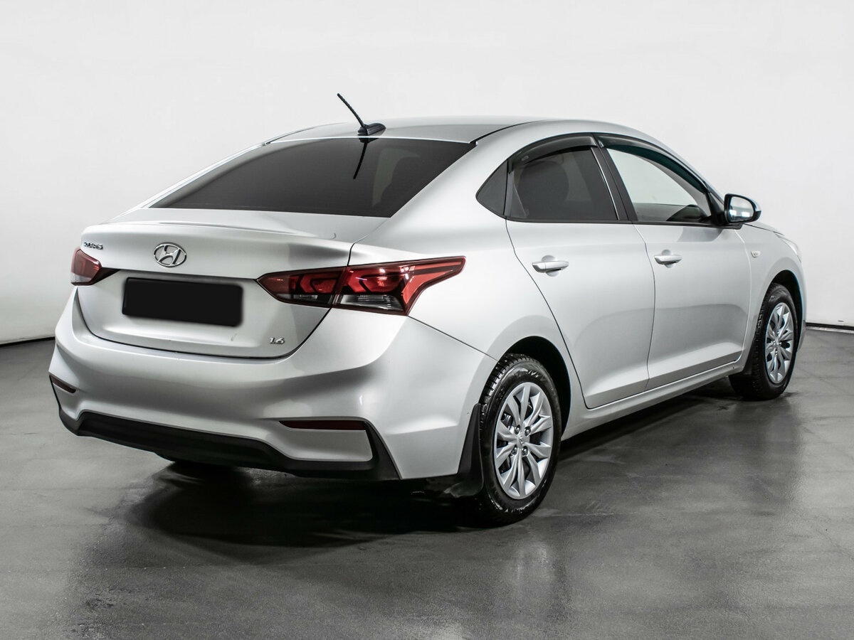 Купить Hyundai Solaris с пробегом. Фото: #3