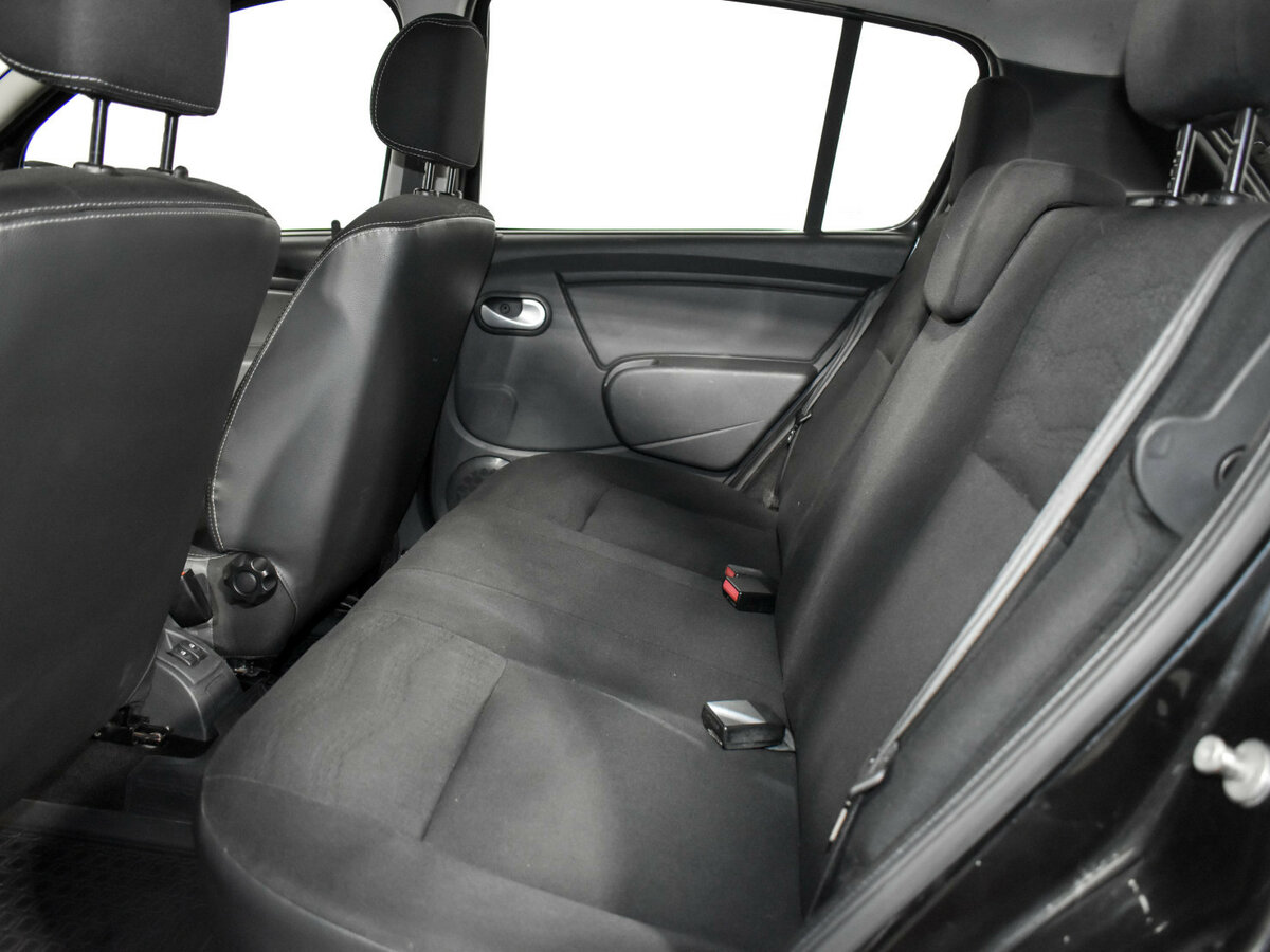 Купить Renault Sandero с пробегом. Фото: #11