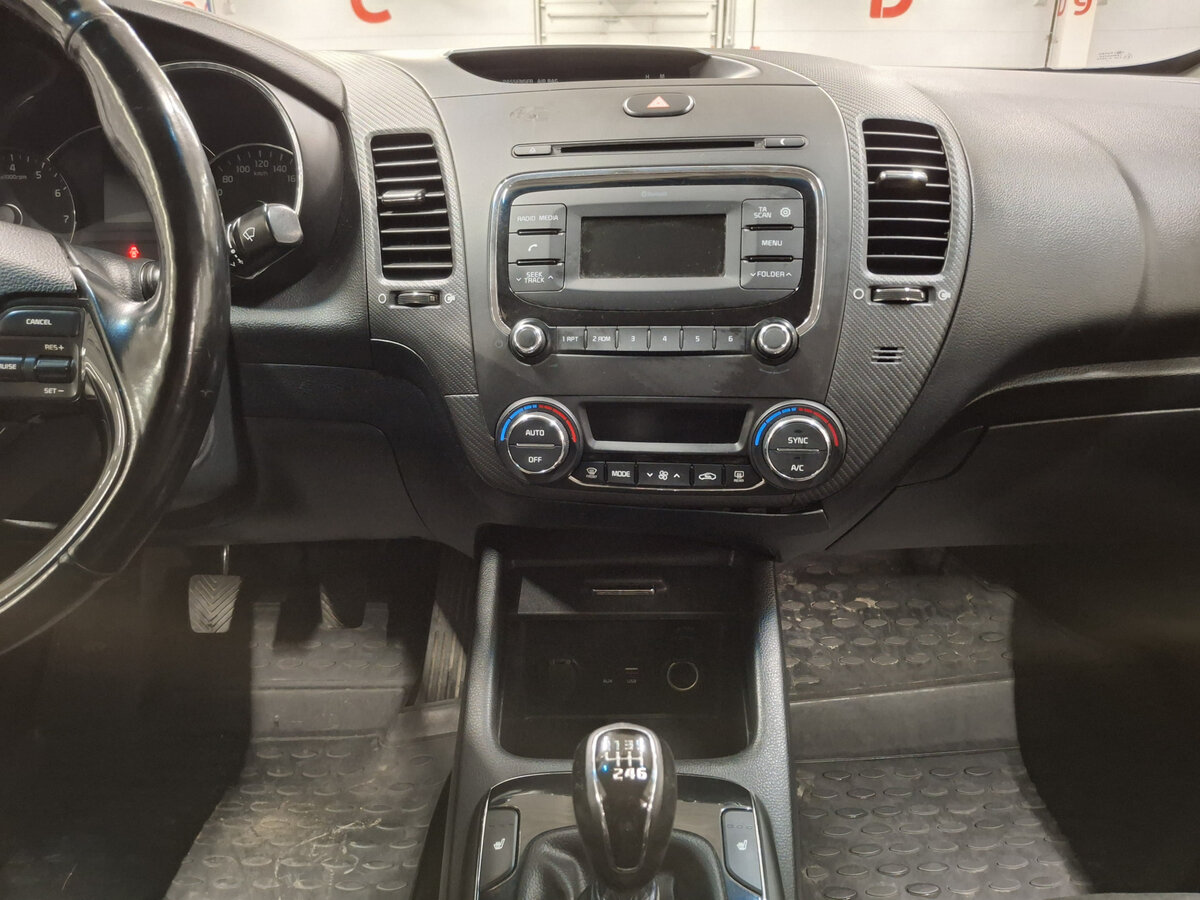 Купить Kia Cerato с пробегом. Фото: #13