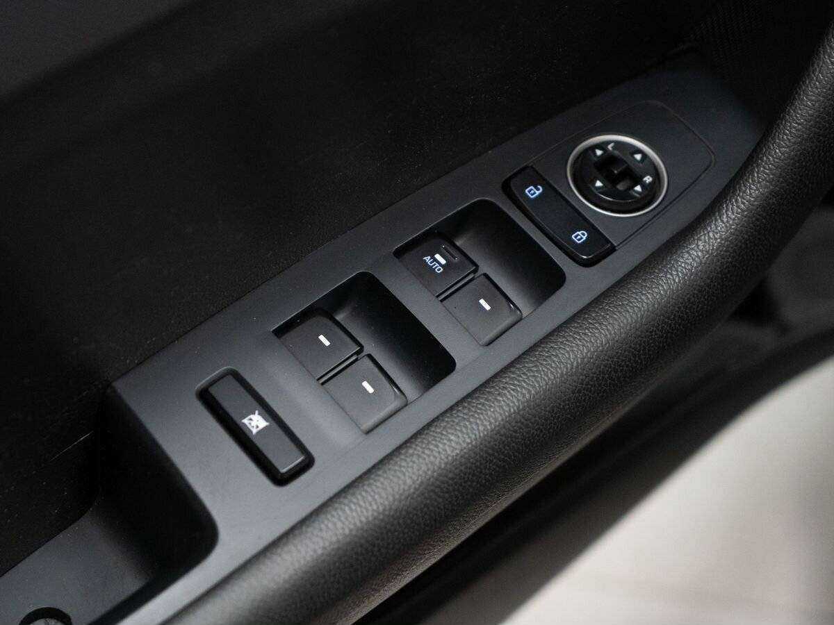 Купить Hyundai Sonata с пробегом. Фото: #13