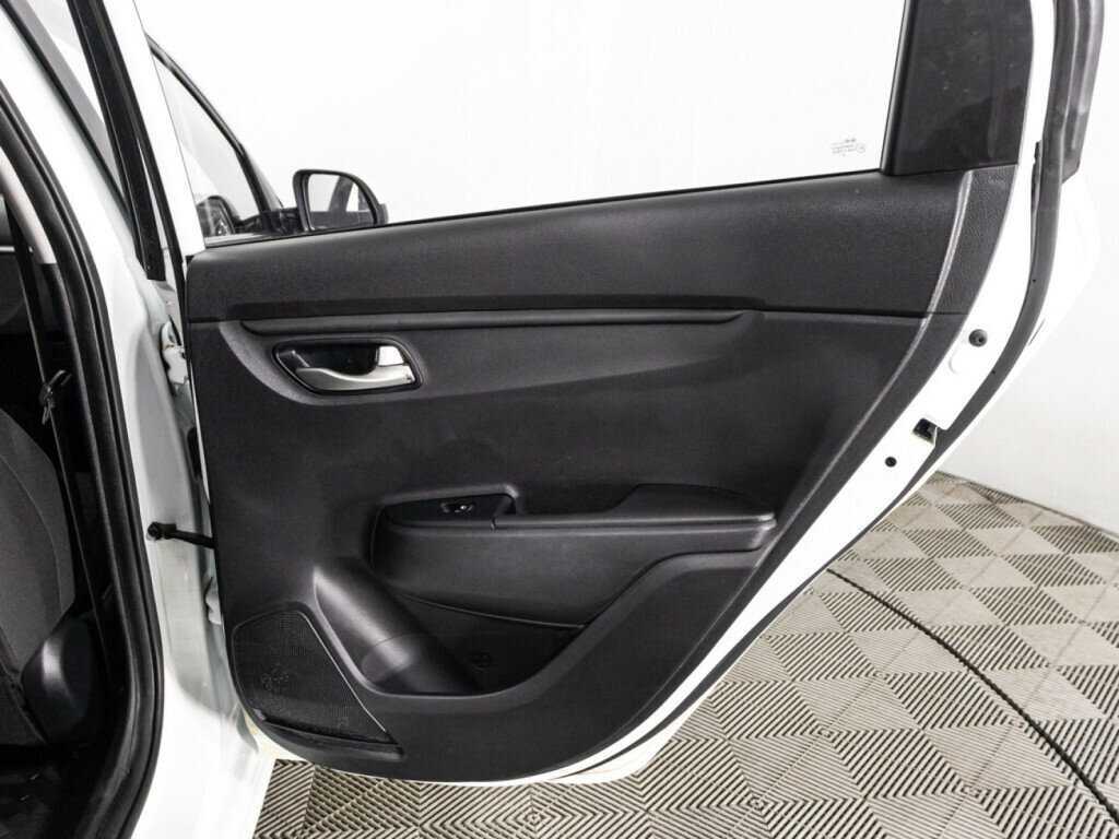 Купить Kia Rio с пробегом. Фото: #25